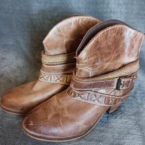 Corral Boho Worn Strap Distressed Brown Leather Ankle Boots Festival Womens 10M